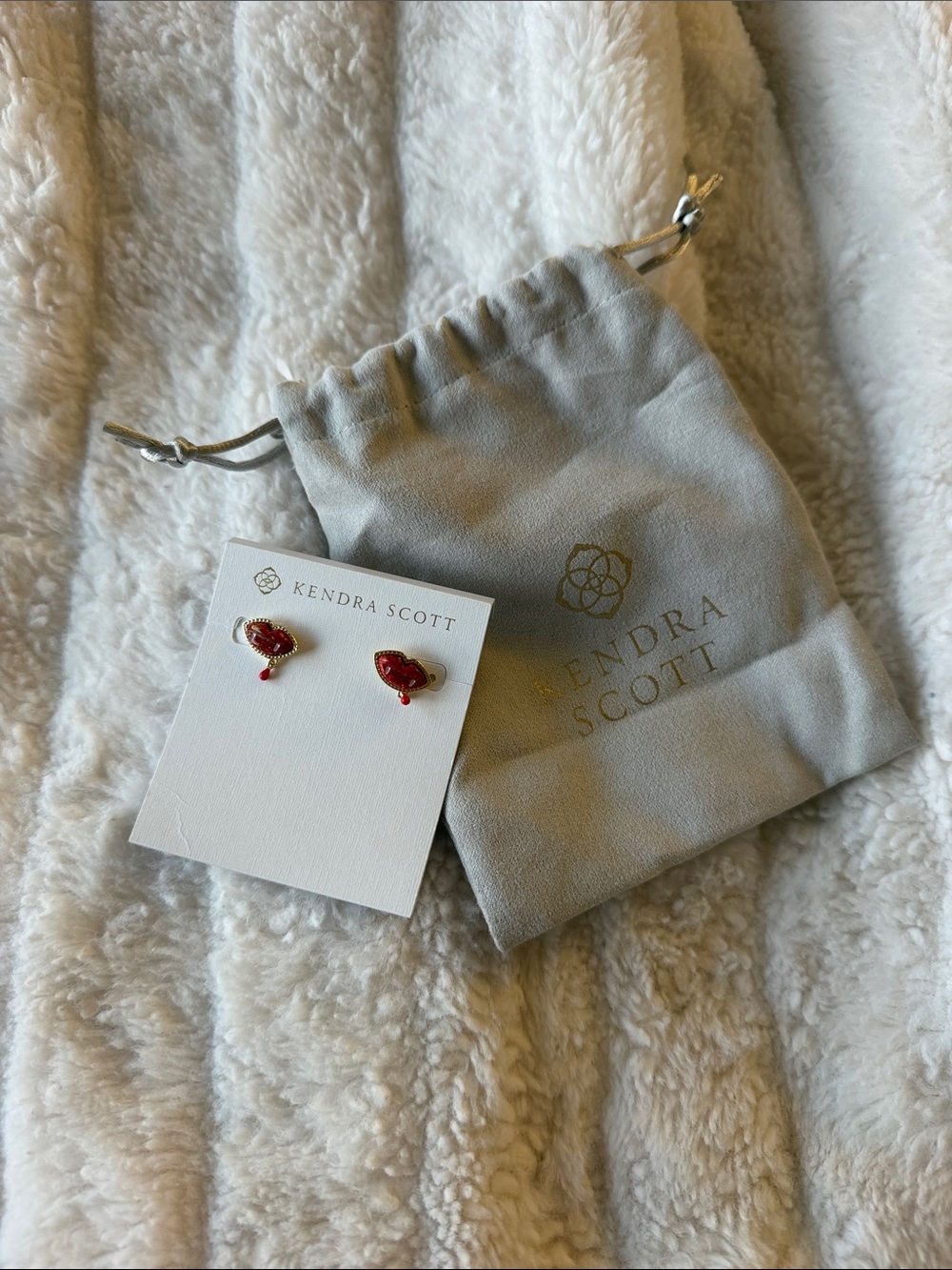 Kendra Scott Gold Red lips Drop Stud Earrings